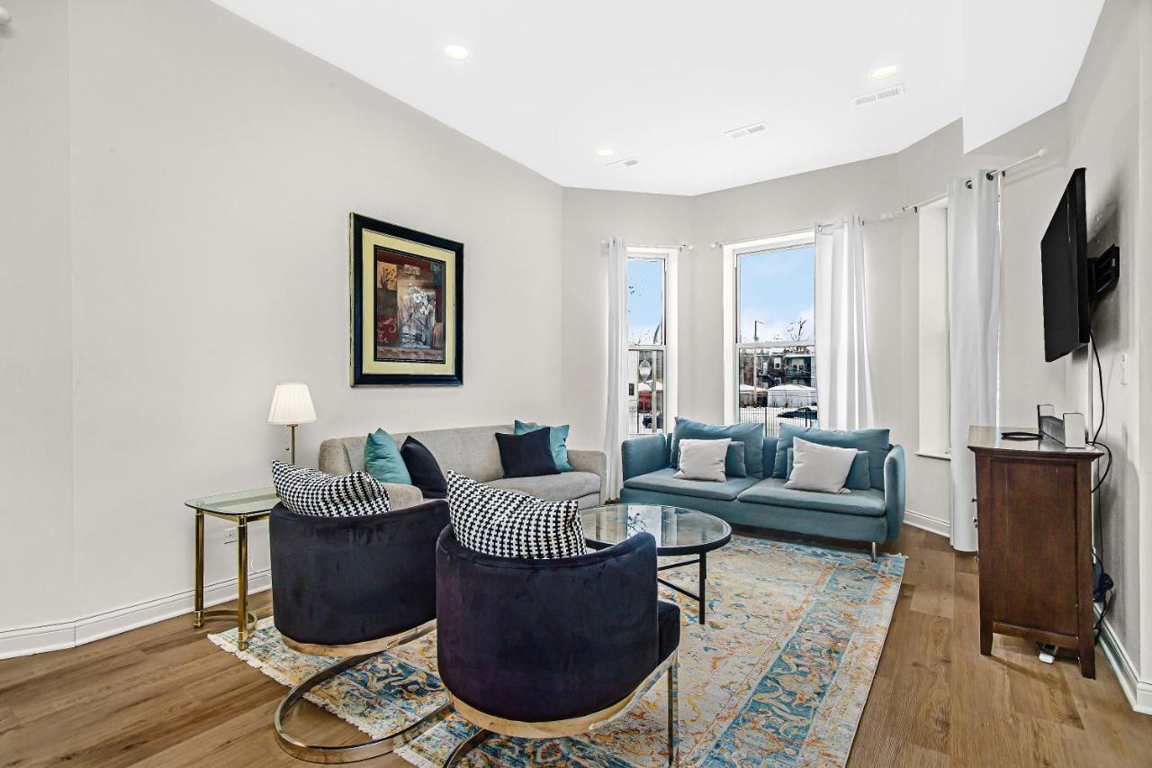 Apartament Modern 4Br Just A Block From Cta Pink Line With Pool Table Free Parking Chicago Zewnętrze zdjęcie